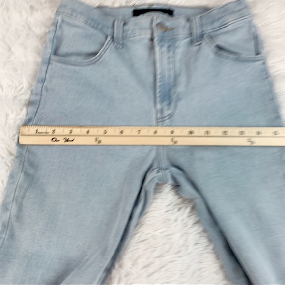 J BRAND Alana High Rise Crop Skinny Jeans Reverie wash light wash - Picture 5 of 11